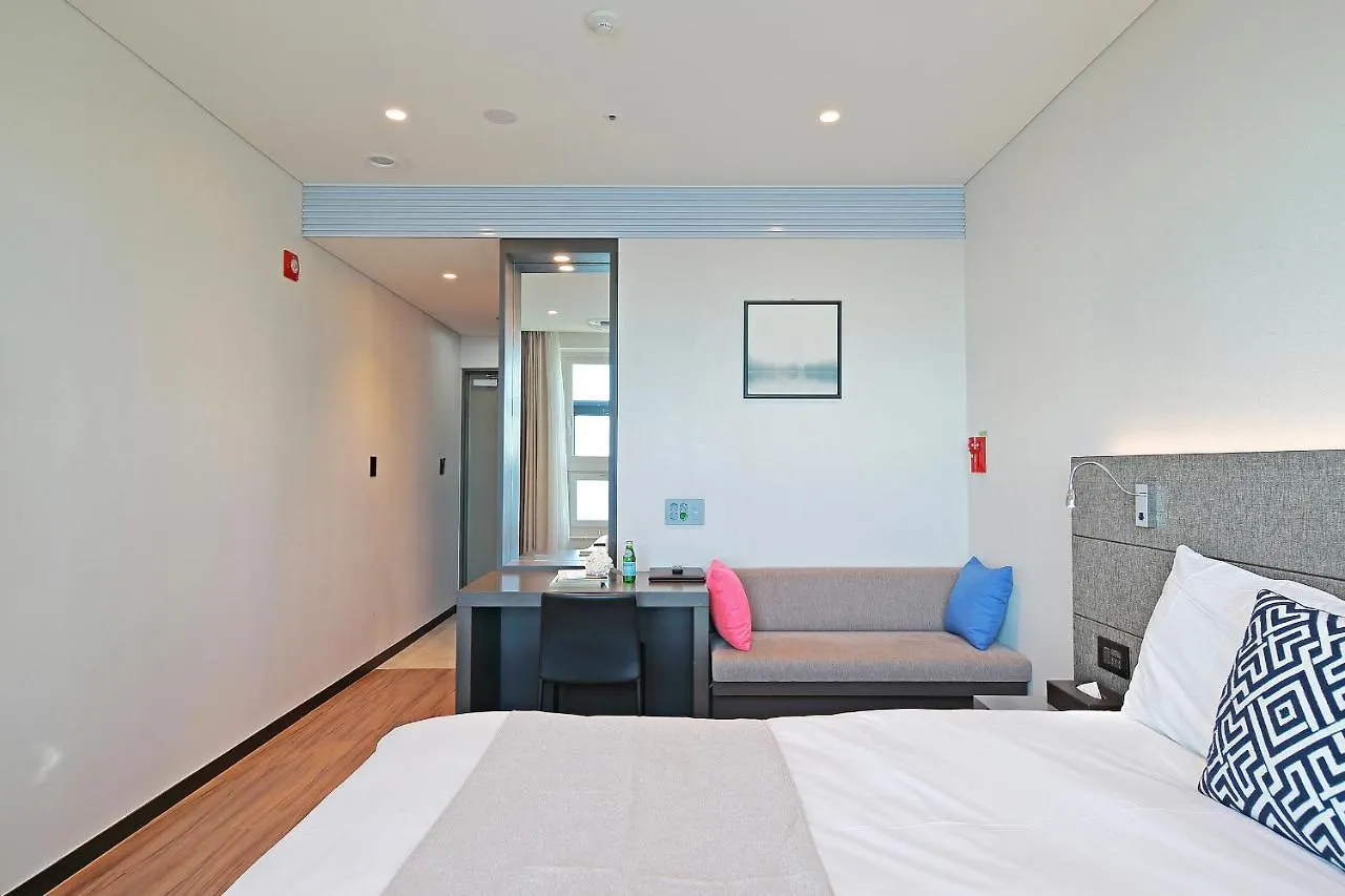 Airsky Hotel Incheon 4*,