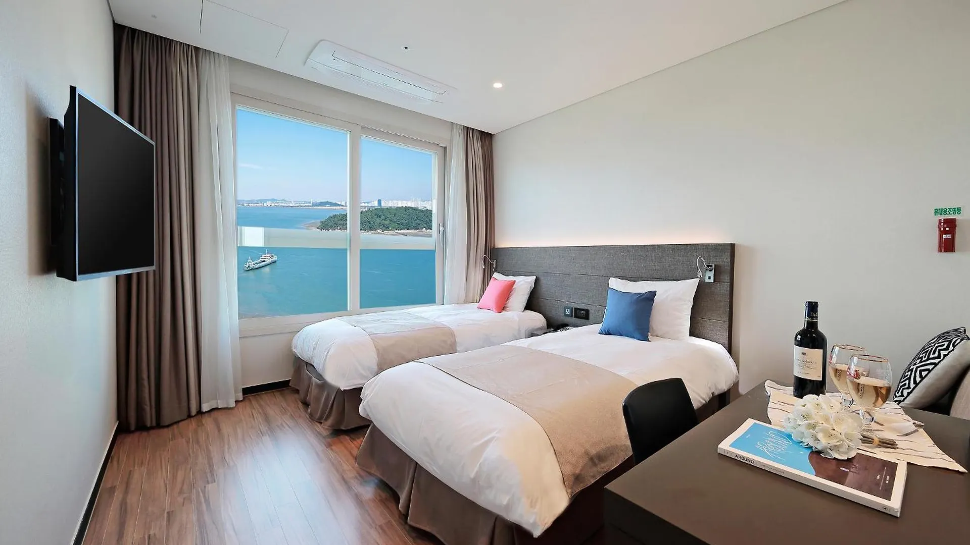 Airsky Hotel Incheon 4*,