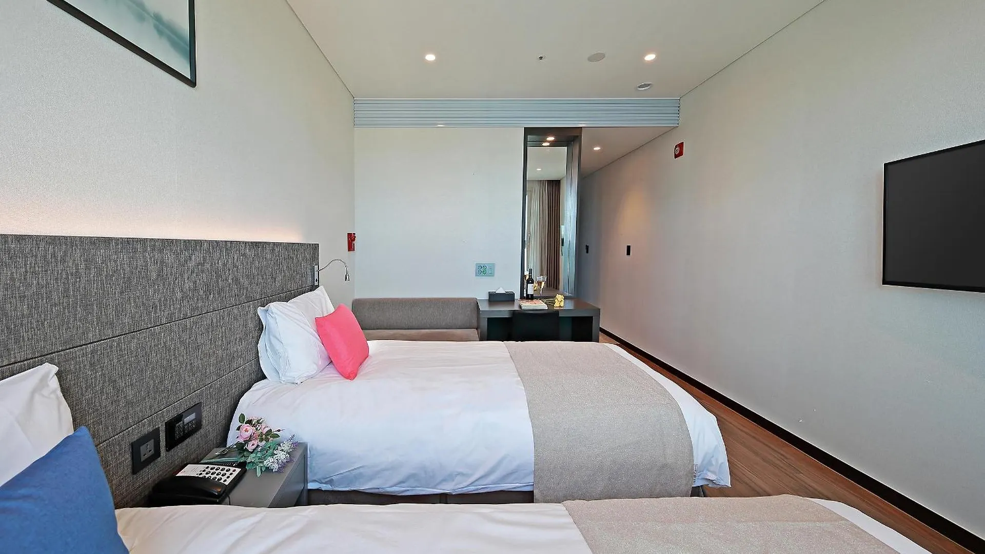 Airsky Hotel Incheon 4*,  South Korea