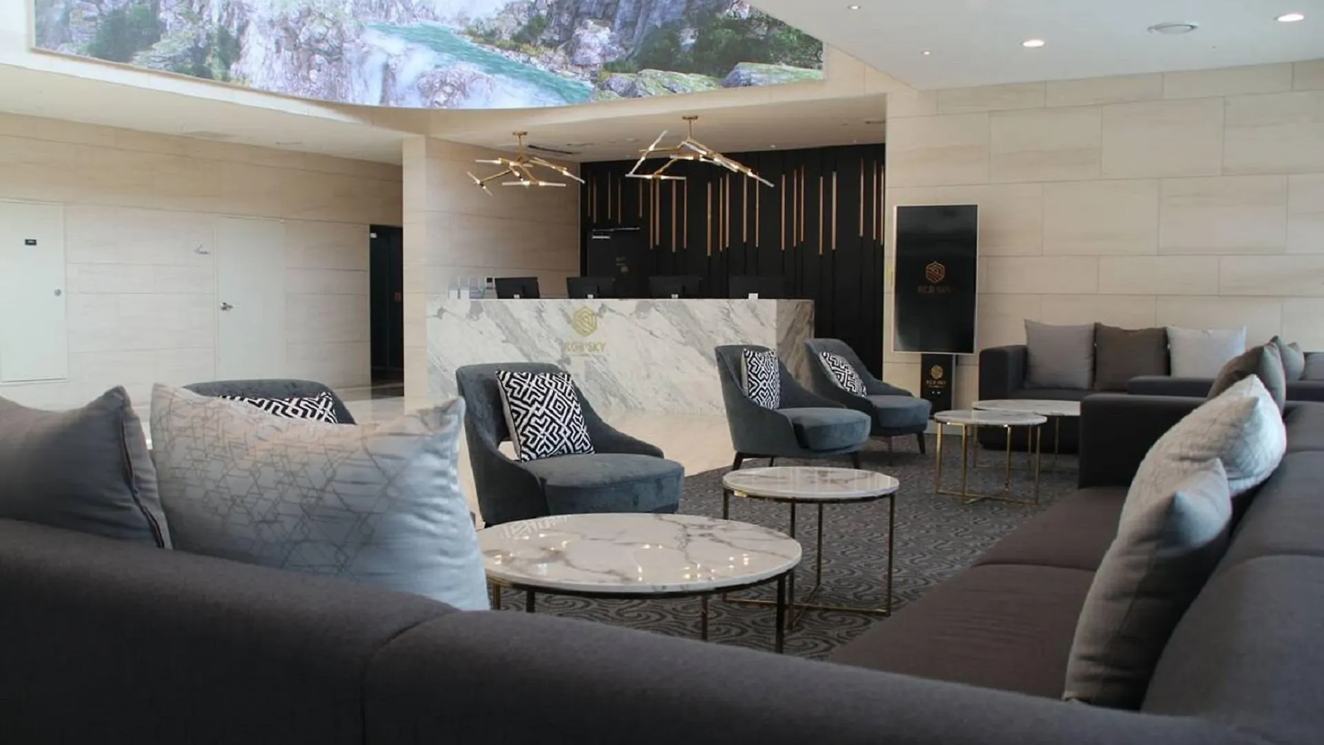 Airsky Hotel Incheon 4*,