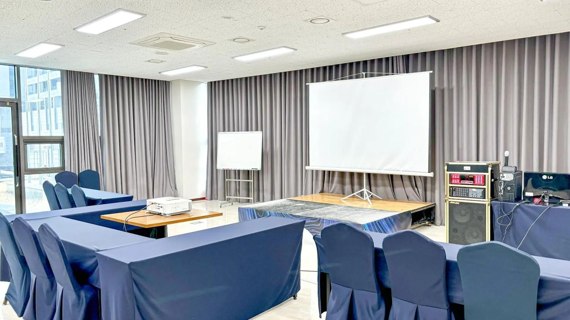 Airsky Hotel Incheon 4*,